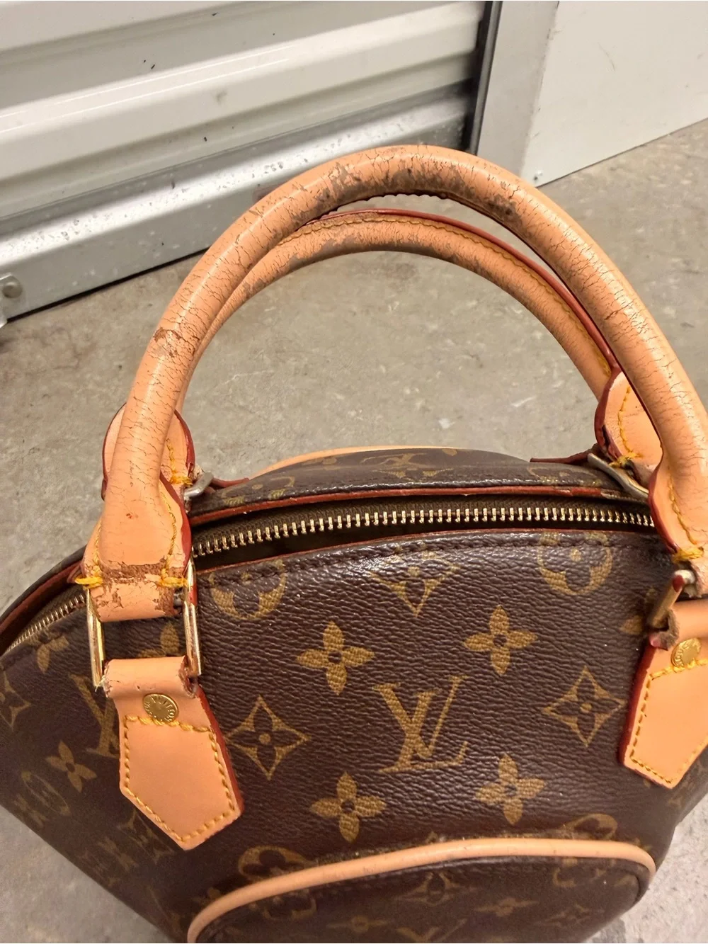 Louis Vuitton Brown Monogram Dome Satchel with Natural Vachetta Trim - Picture 2 of 5